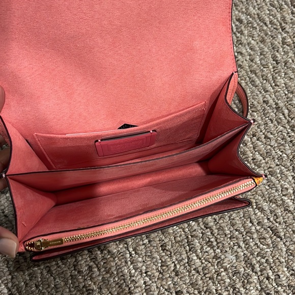 ⭐️⭐️Host Pick⭐️⭐️NWT Coach Klare Crossbody w/Mini Vintage Rose Print - Picture 8 of 16